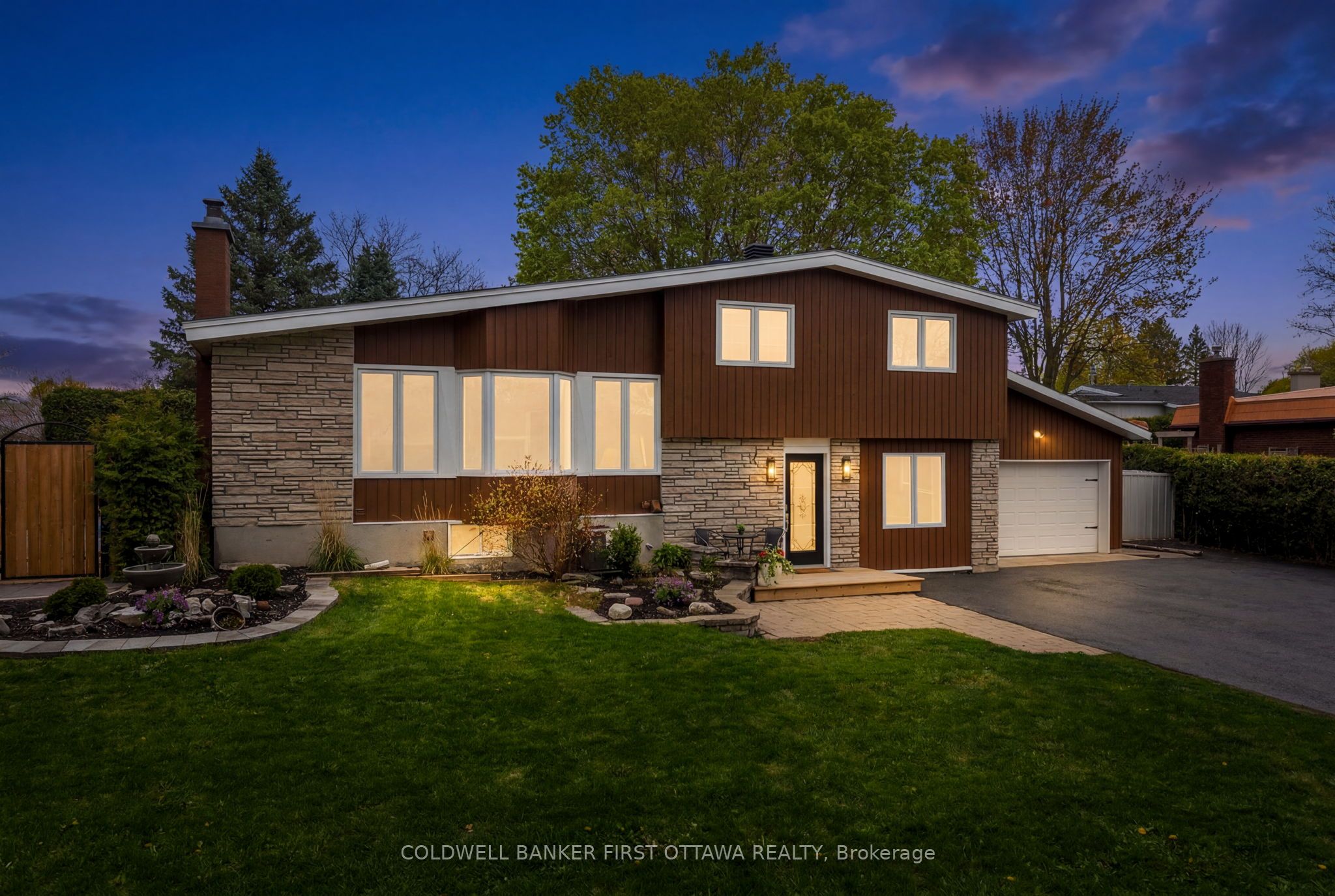 14 Cramer Drive, Ottawa, ON, K2H 5X4