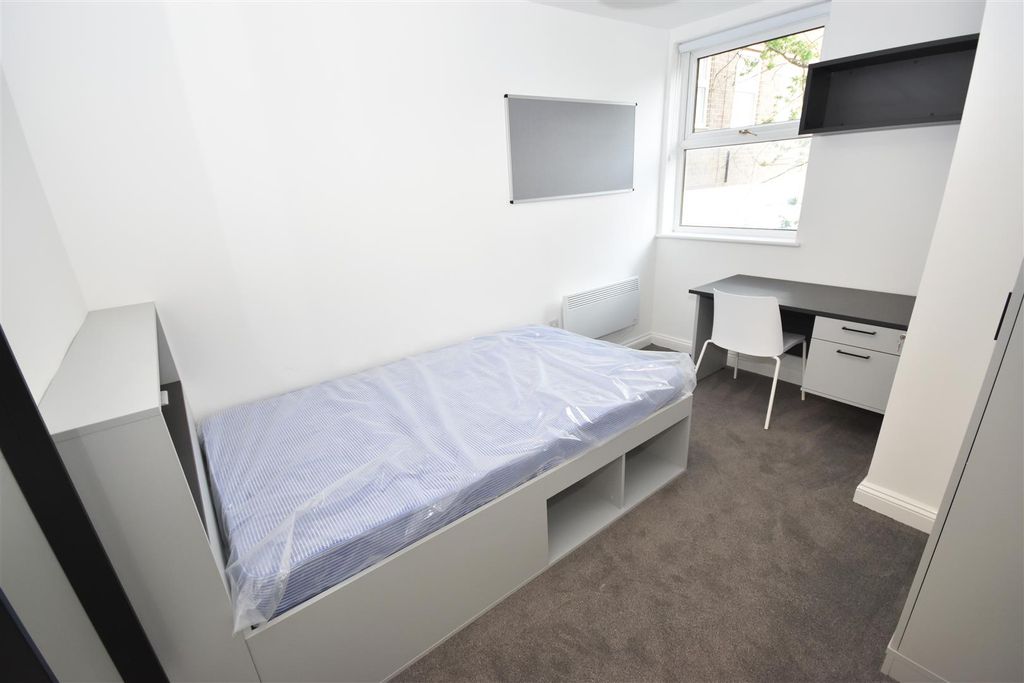 Additional image 5 of 3 bed shared accommodation to rentRuth First House, Claypath, Durham DH1
