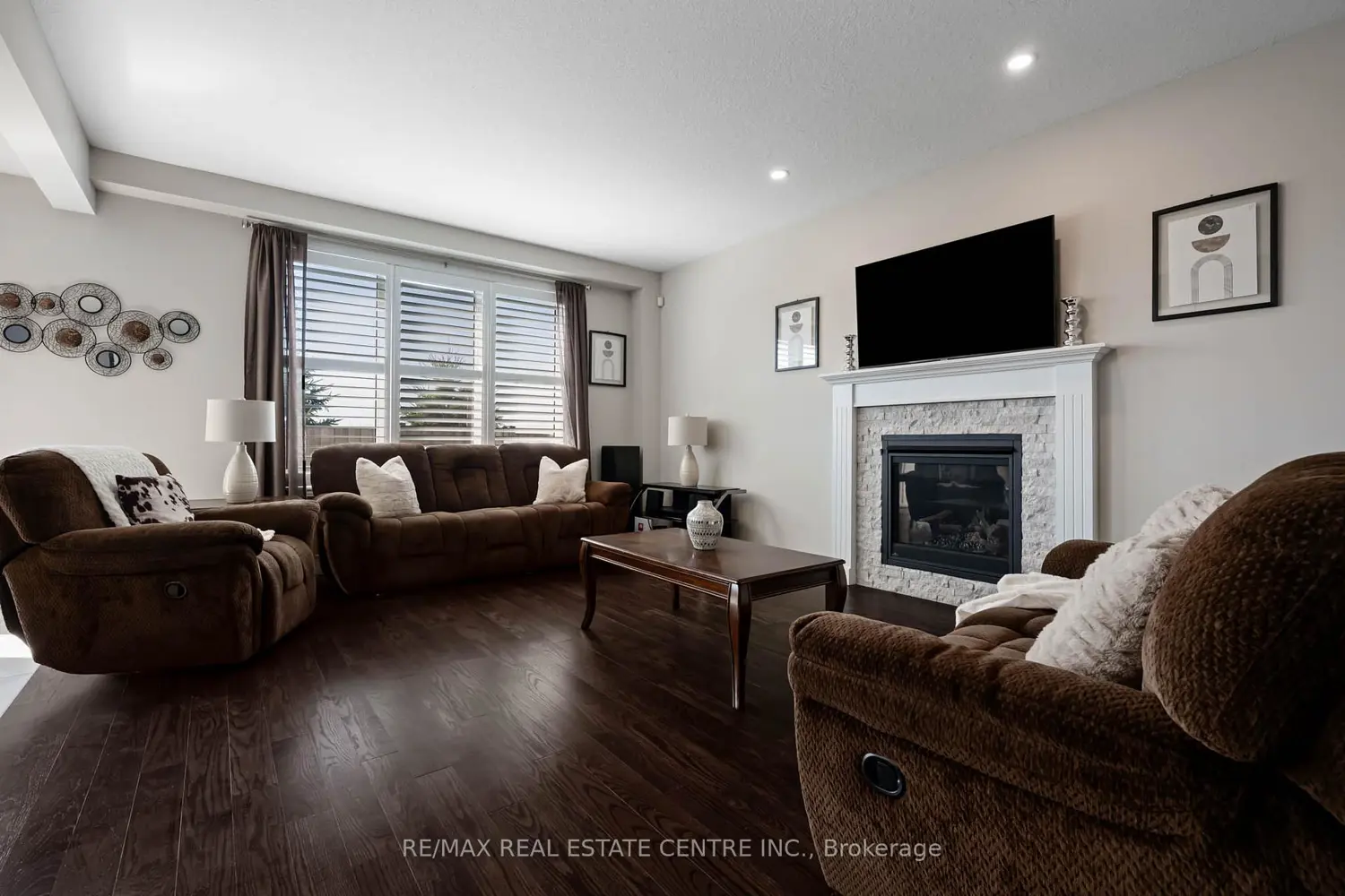 Additional image 4 of 6 Sparrow Crescent