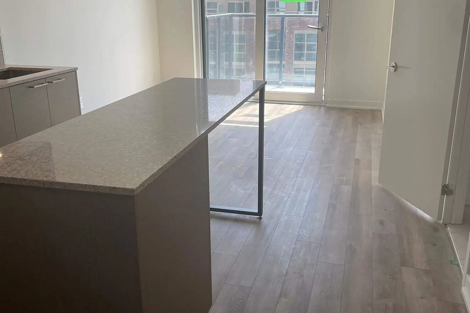 Additional image 7 of 1808 St Clair Avenue 1005