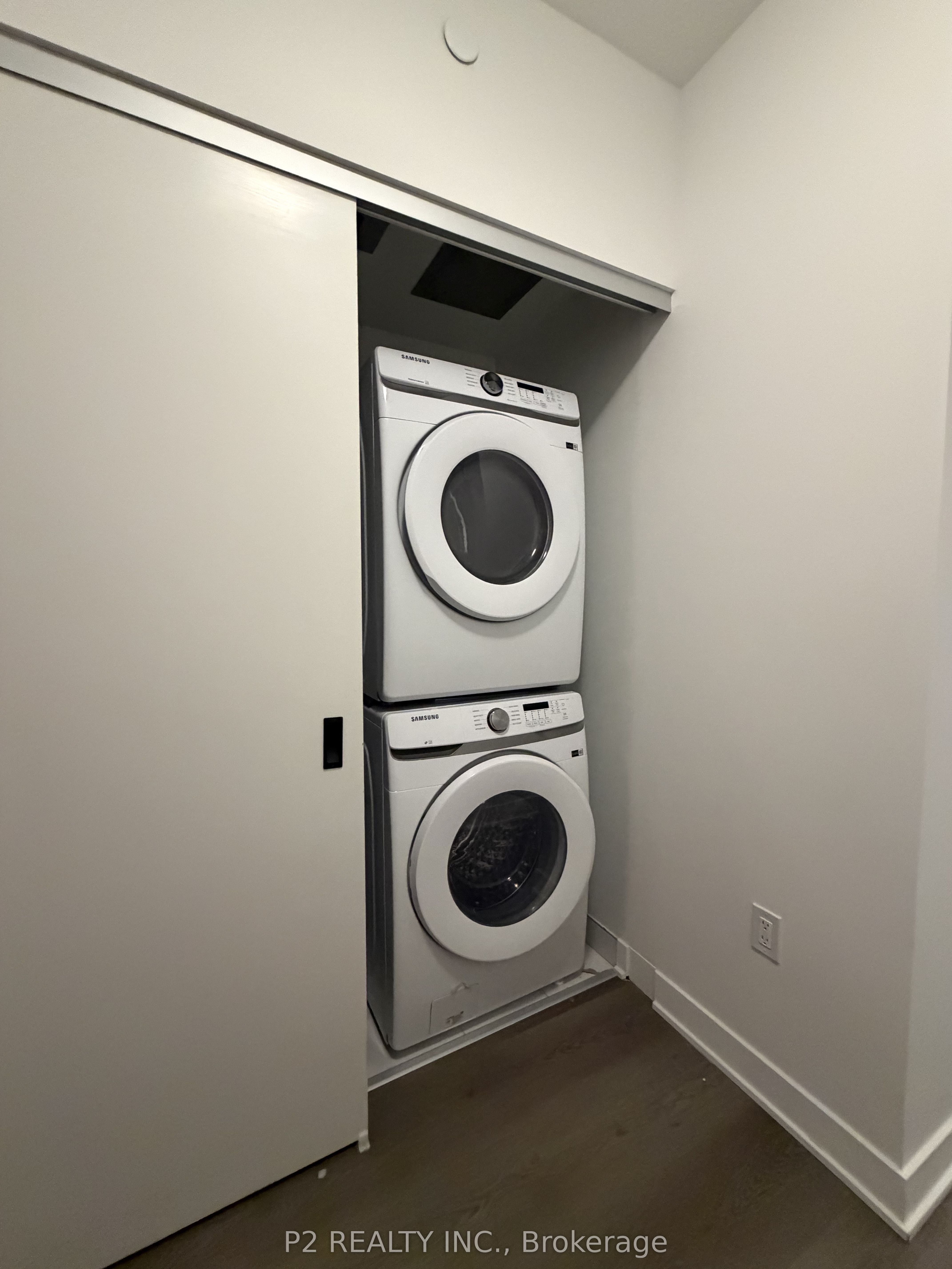 Additional image 4 of 205-36 Zorra Street, Toronto, ON, M8Z 0G5