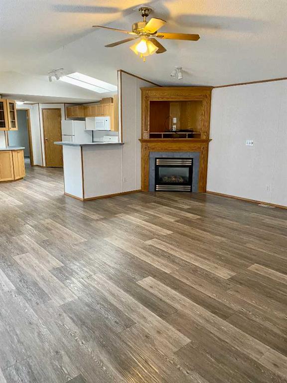 Additional image 2 of 196 Harpe Way, Fort Mcmurray, AB, T9K 2K8