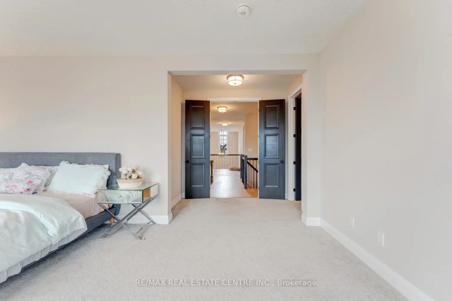Additional image 12 of 94 Pondcliffe Drive
