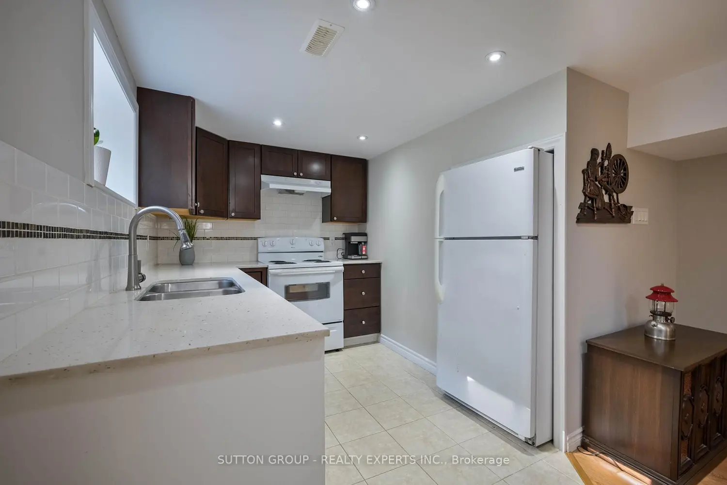 Additional image 12 of 390 Wendall Place