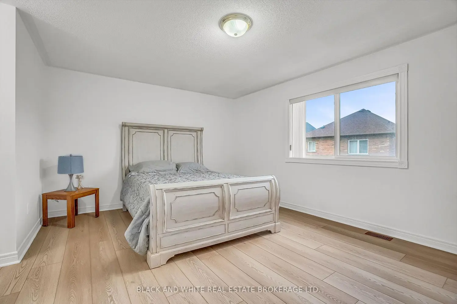 Additional image 9 of 18 Daiseyfield Crescent