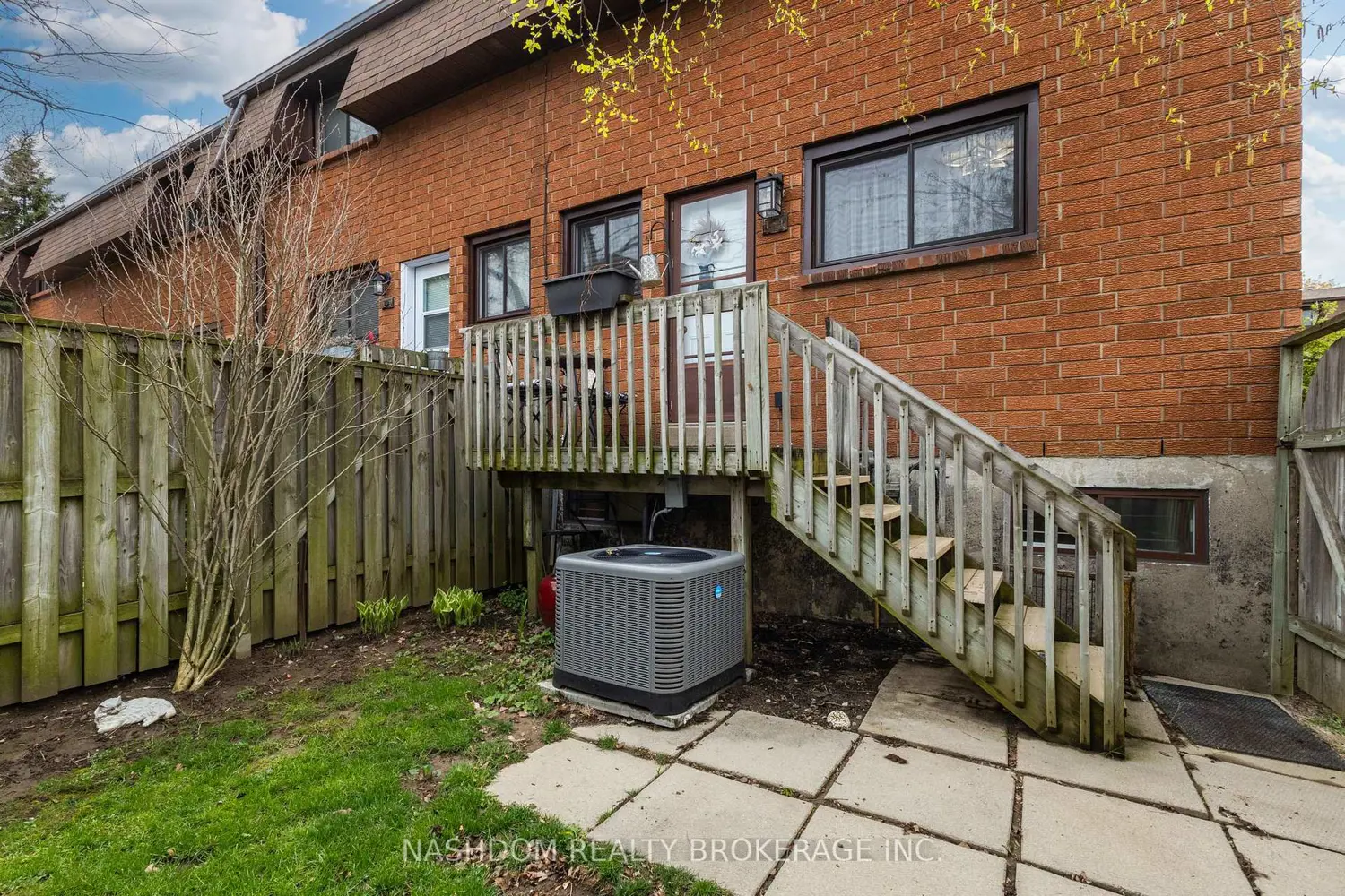 Additional image 17 of 444 Stone Church Road L4