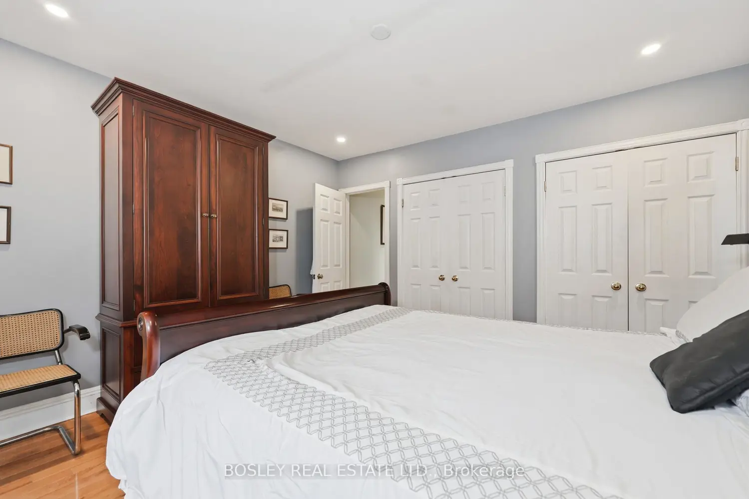 Additional image 18 of 438 Wellesley Street