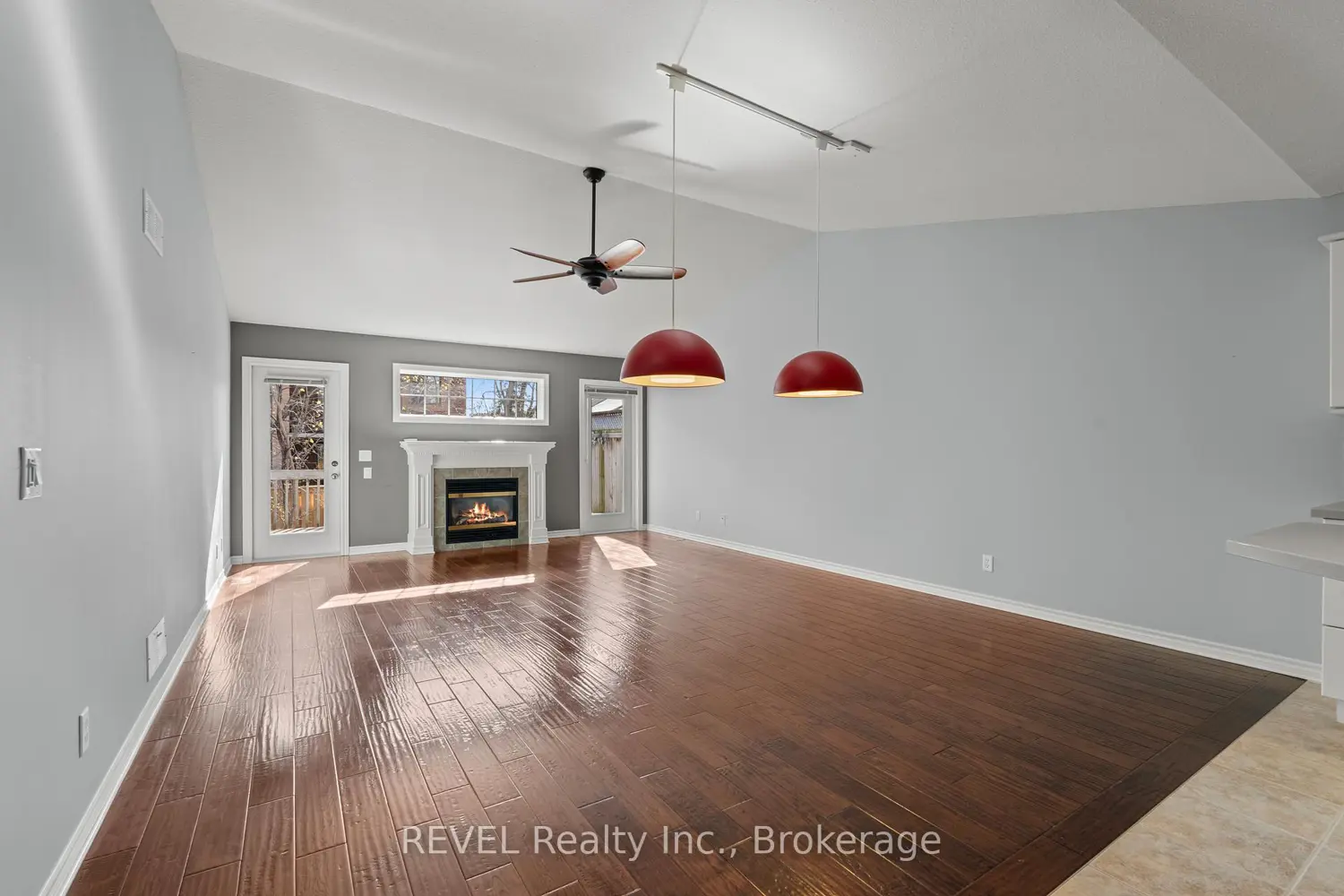 Additional image 5 of 605 Welland Avenue 3