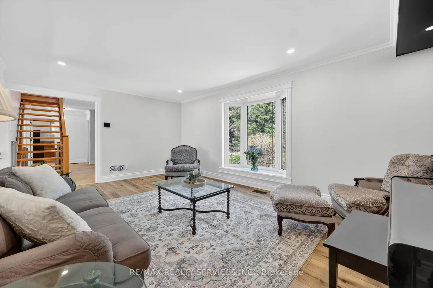 12 Glenn Court photo 4