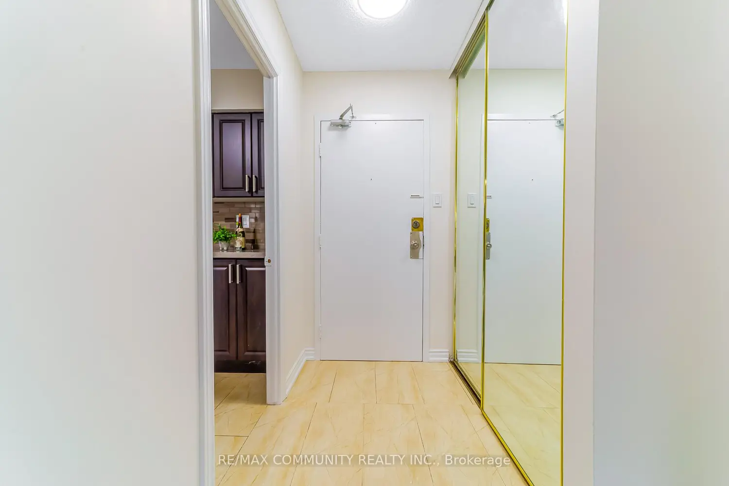 Additional image 6 of 3380 Eglinton Avenue 511