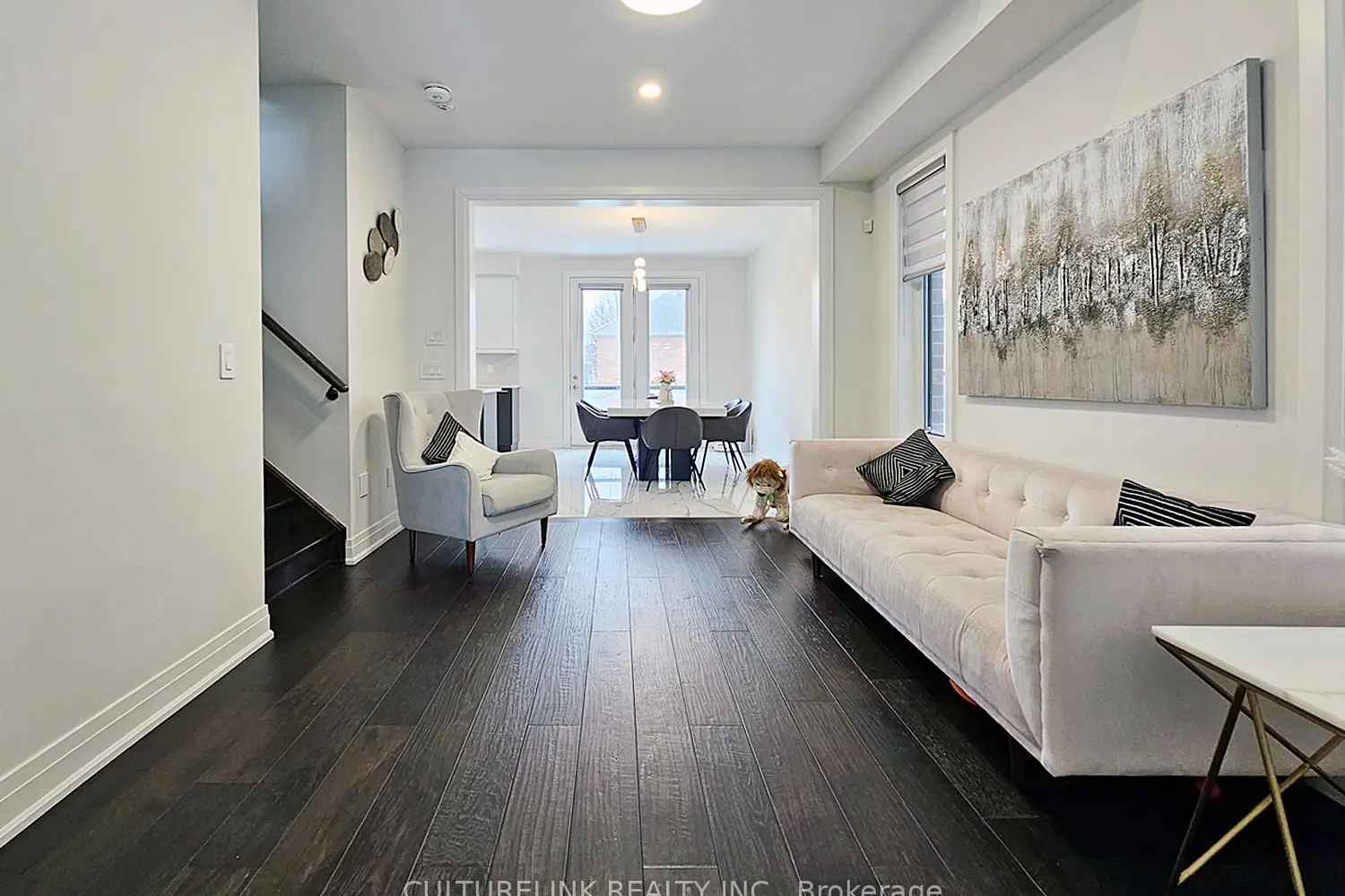 Additional image 9 of 551 New England Court