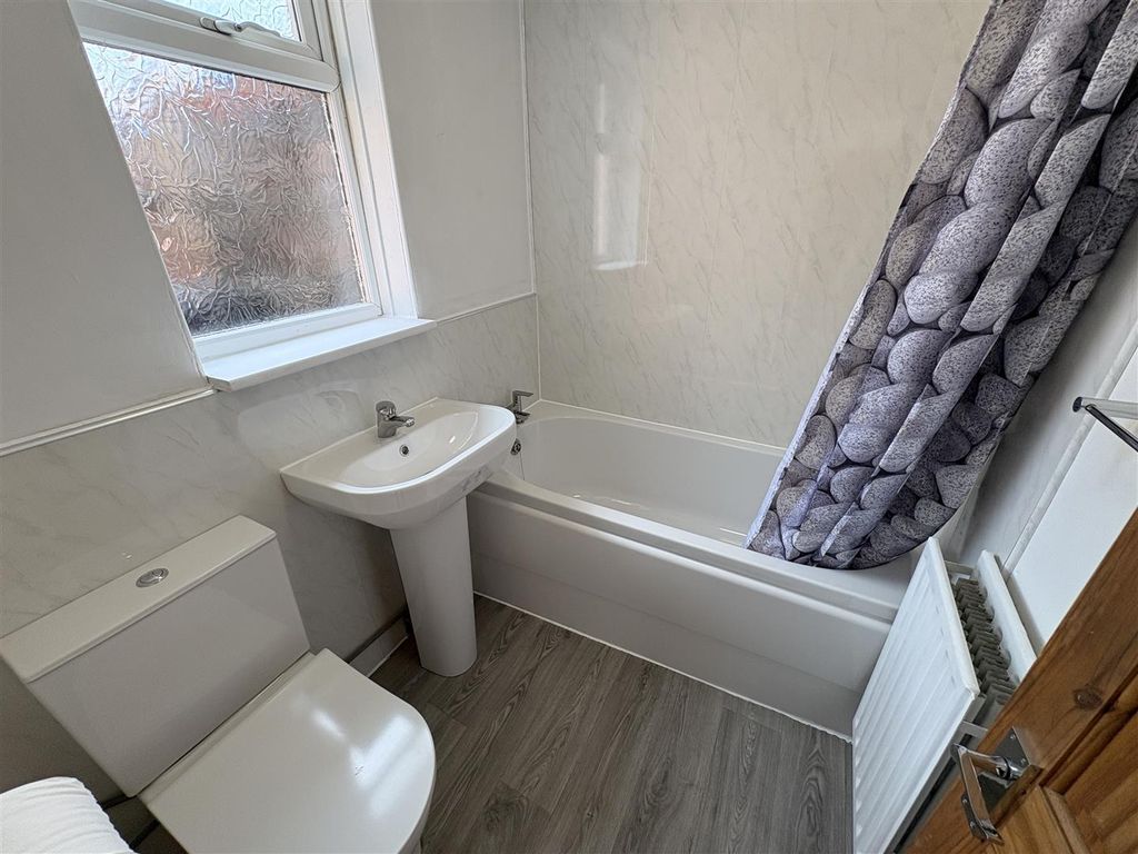 Additional image 6 of 2 bed terraced house to rentBeaconsfield Street, Darlington DL3