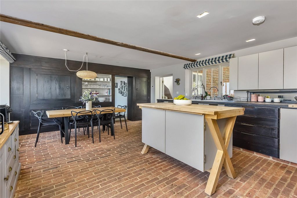 Additional image 3 of 5 bed country house to rentYorks Hill, Ide Hill, Sevenoaks, Kent TN14