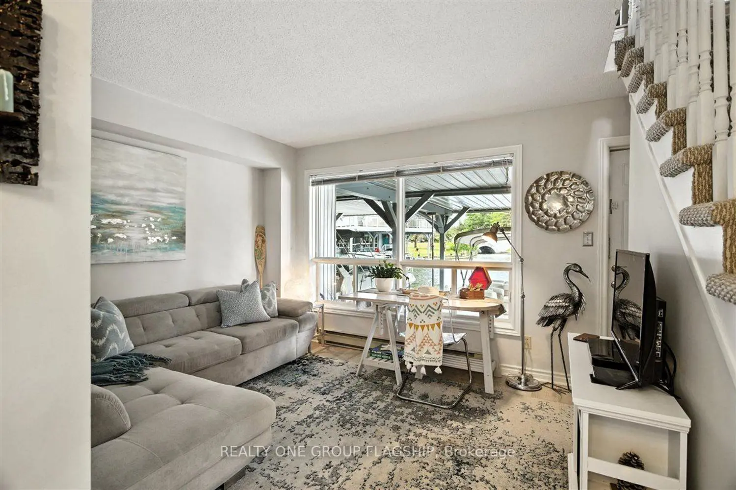 24 Laguna Parkway 12 photo 3