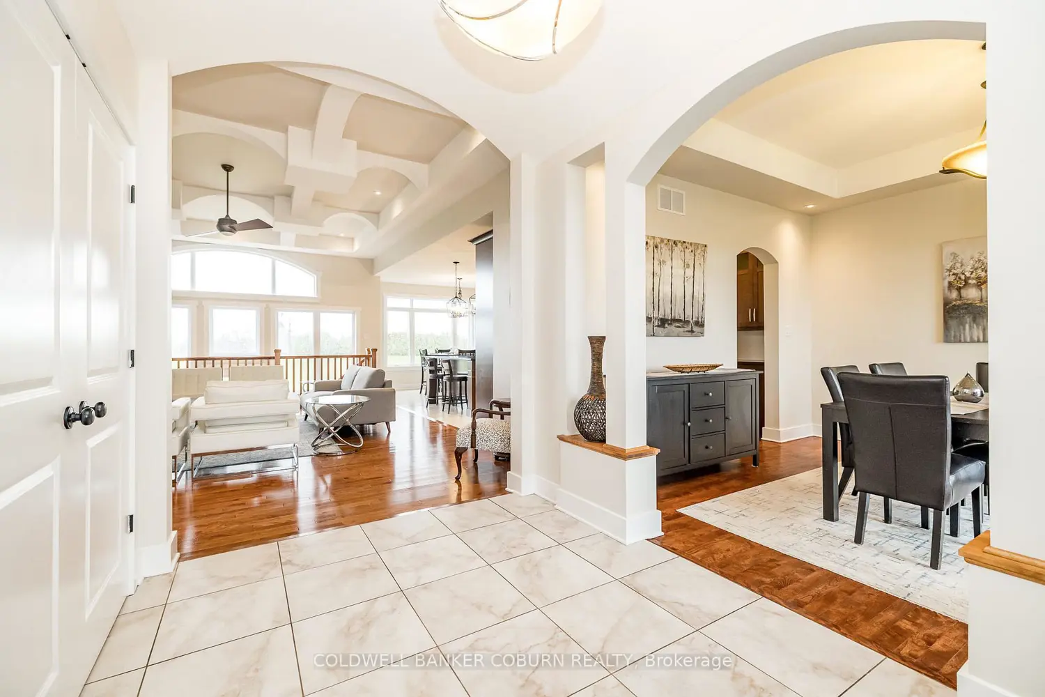 270 West Lake Circle photo 4
