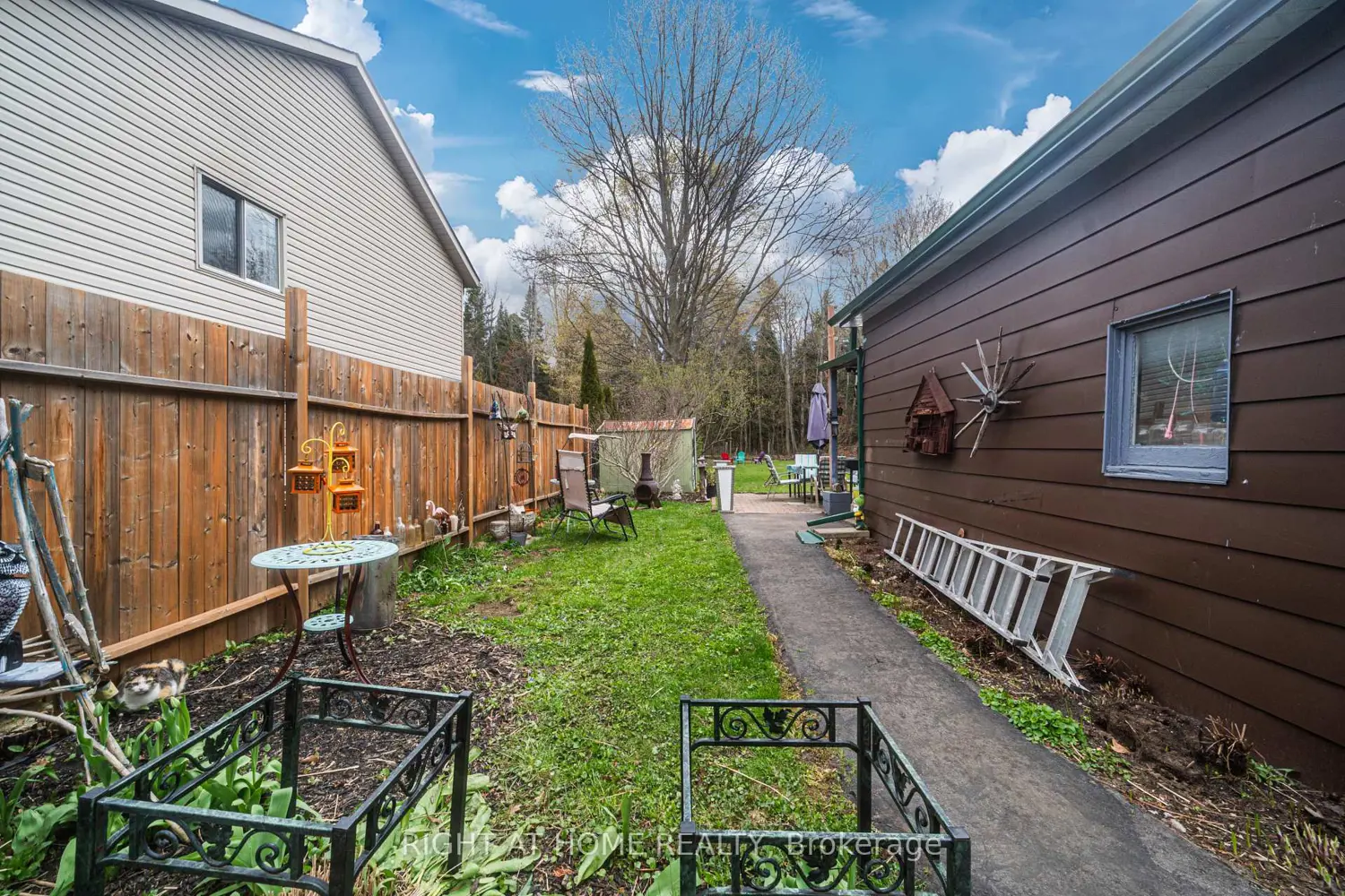 Additional image 9 of 1007 Ferrier Avenue
