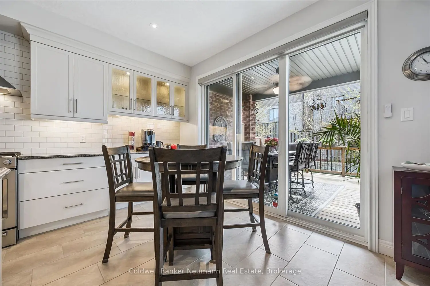 254 Gosling Gardens 29 photo 5