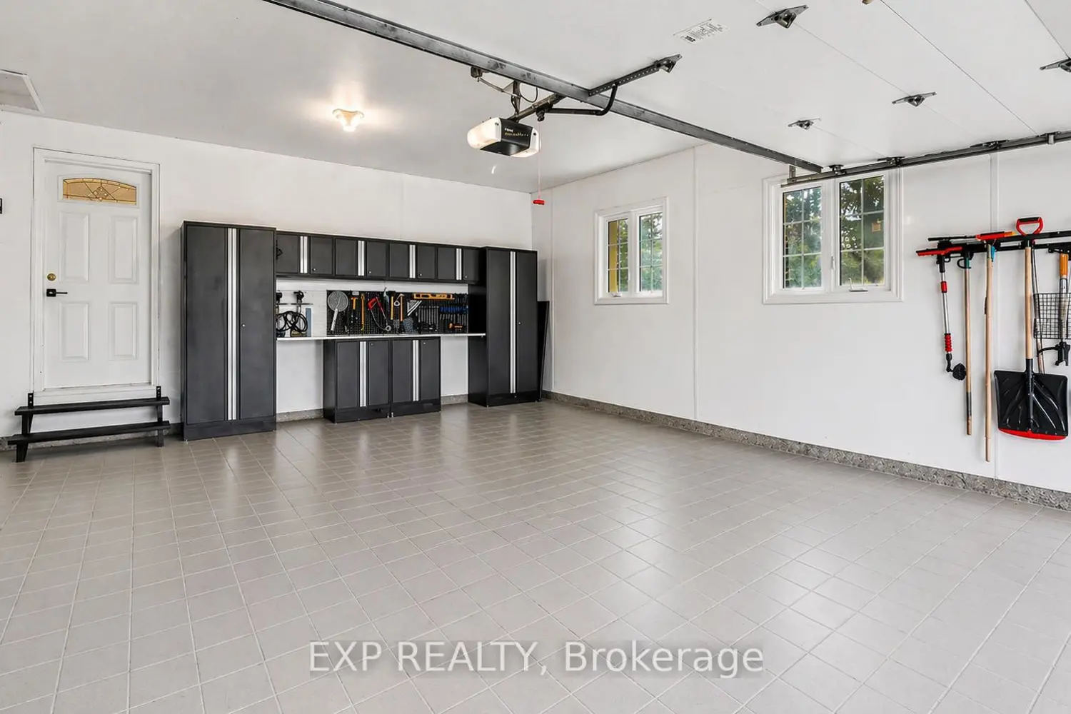 11 Lennon Drive photo 4