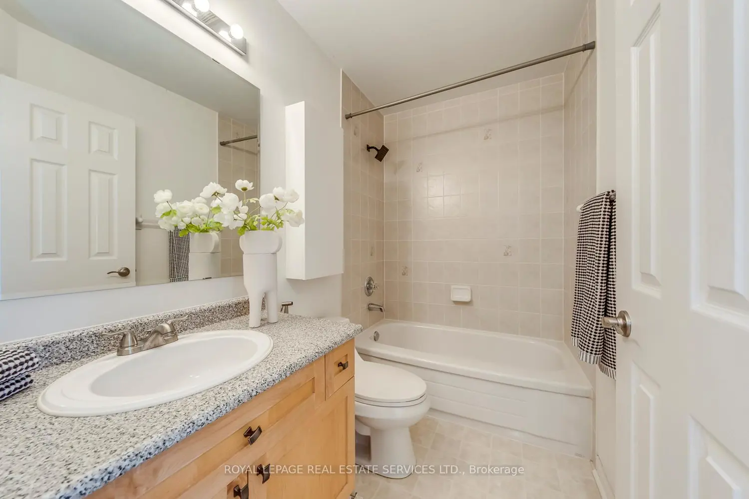Additional image 13 of 2066 Broadleaf Crescent