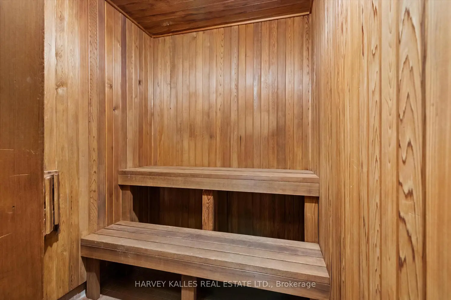 Additional image 17 of 3900 Yonge Street 201