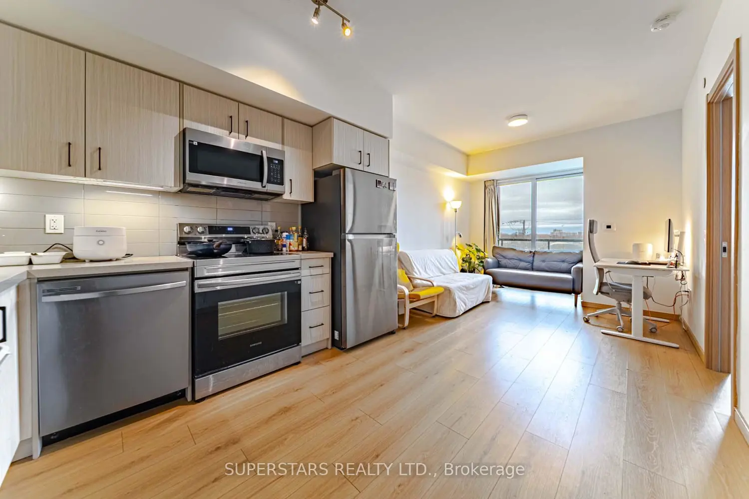 Additional image 2 of 3421 Sheppard Avenue 516