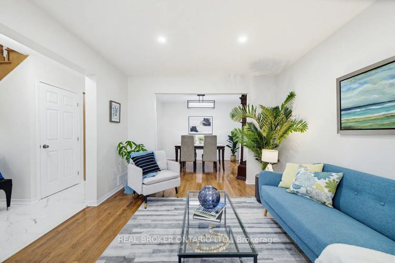 993 Sheenboro Crescent photo 4