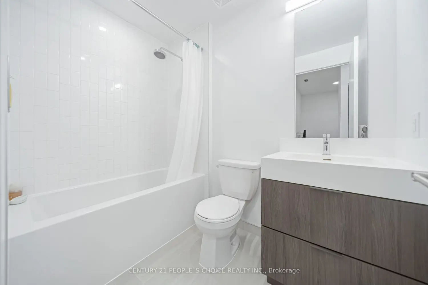 Additional image 17 of 35 Tubman Avenue 323