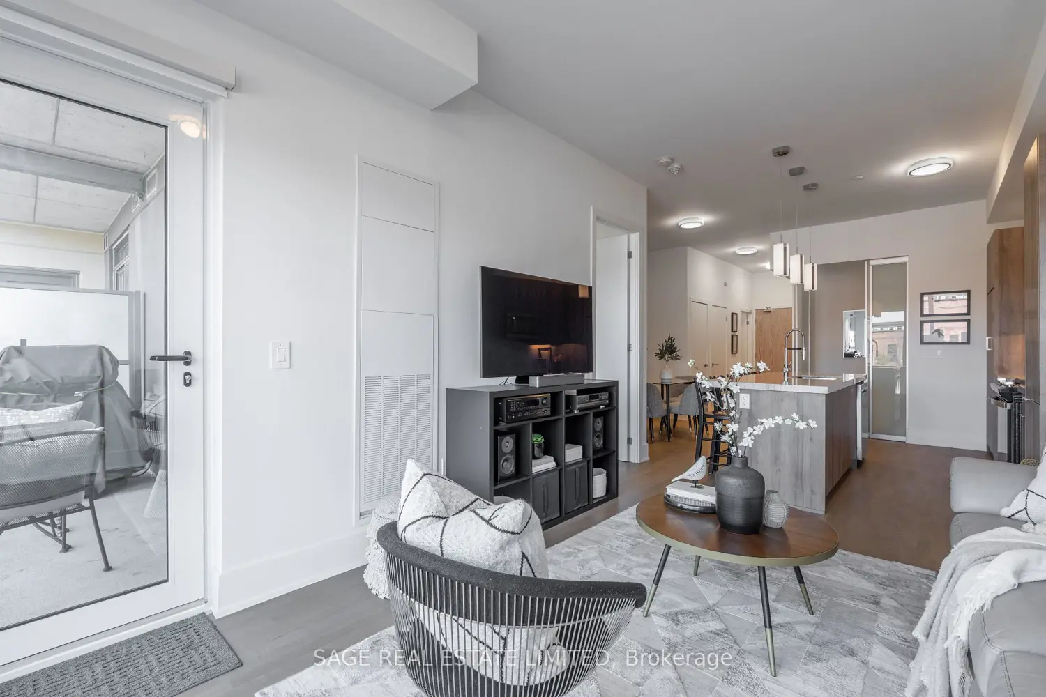 Additional image 9 of 495 Logan Avenue 405
