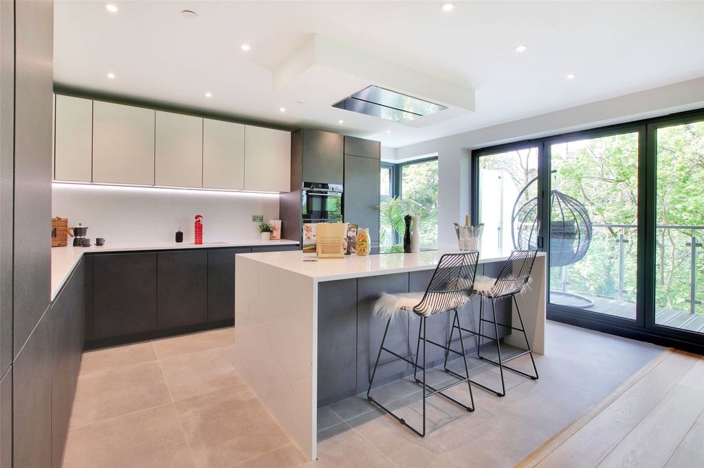 Additional image 4 of 2 bed flat to rentGranville Road, Sevenoaks, Kent TN13
