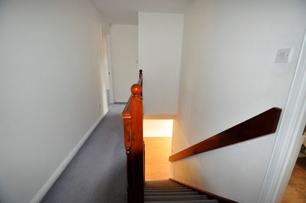 Additional image 7 of 3 bed semi-detached house to rentFernieside Place, Gilmerton, Edinburgh EH17