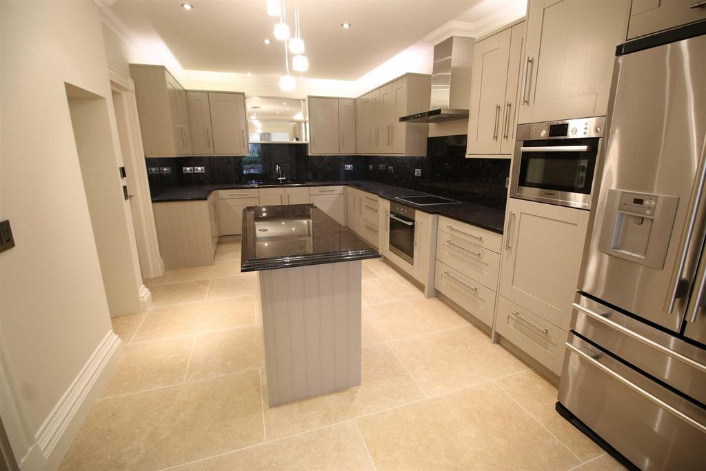 Additional image 7 of 5 bed detached house to rentThe Green, High Coniscliffe, Darlington DL2