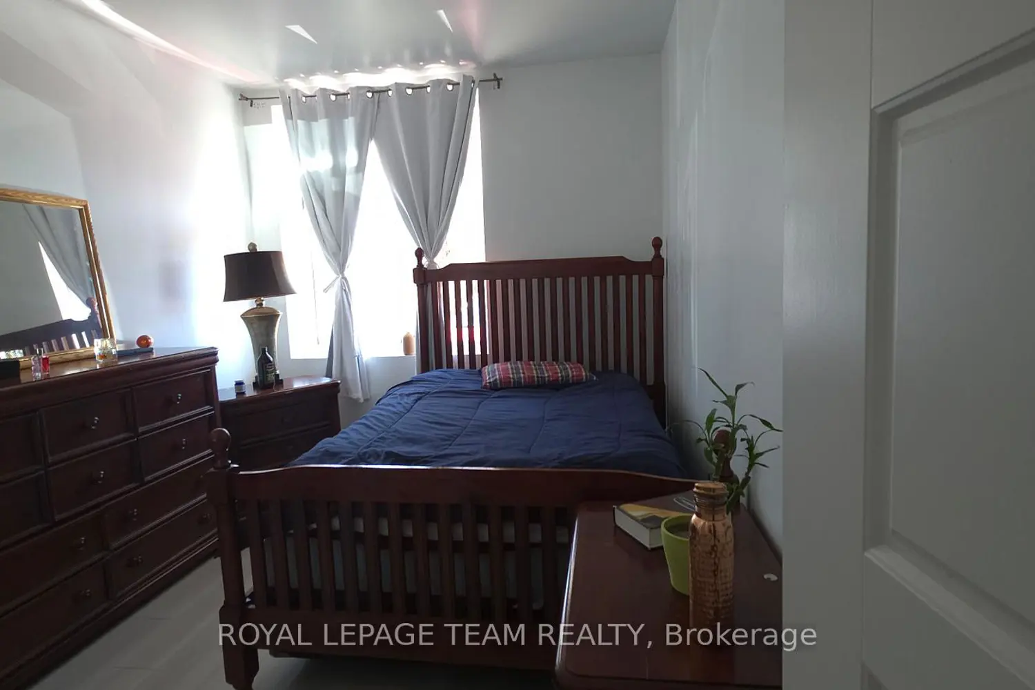 Additional image 12 of 822 Marlborough Street