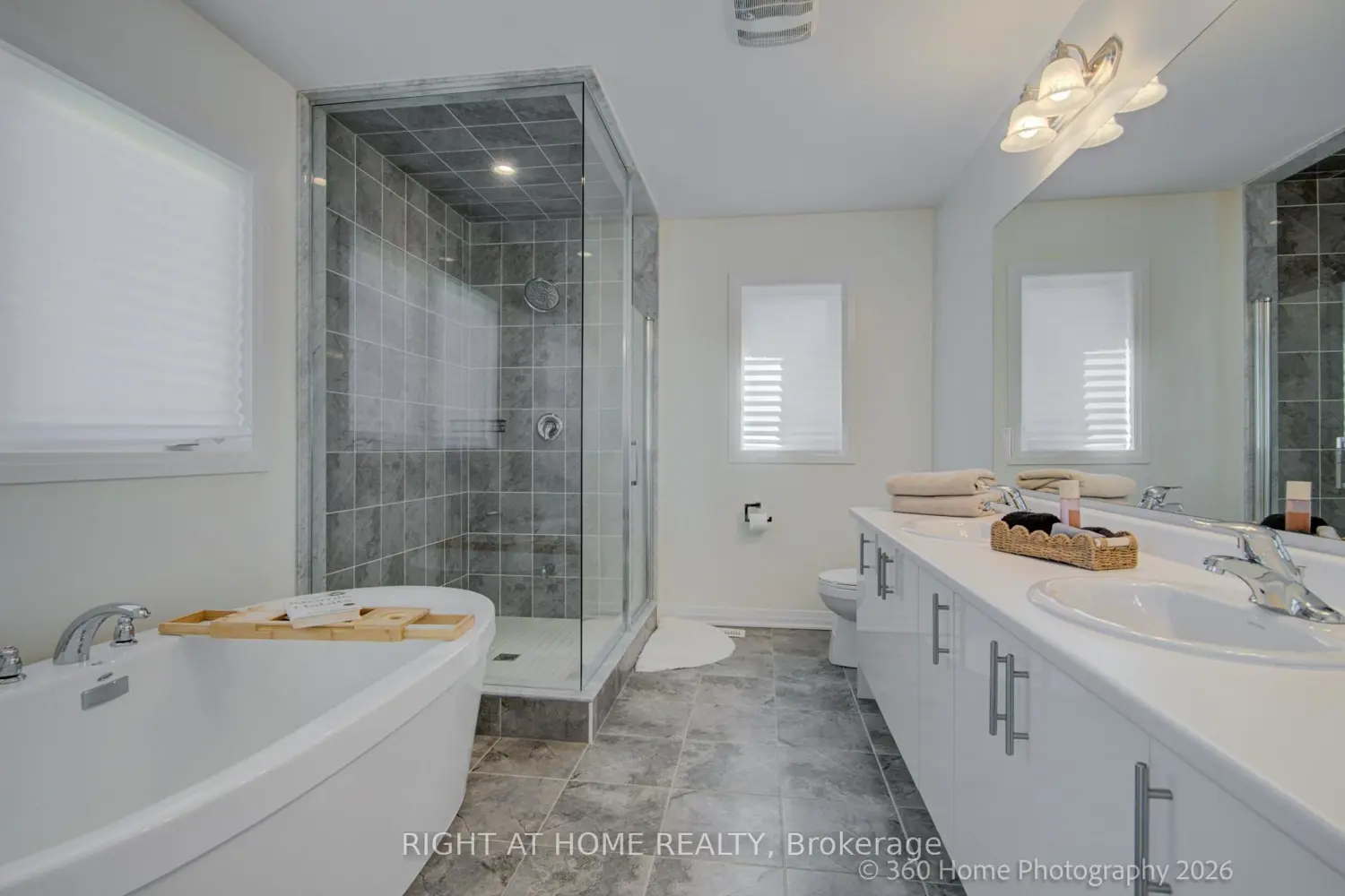 Additional image 11 of 1302 Broderick Street