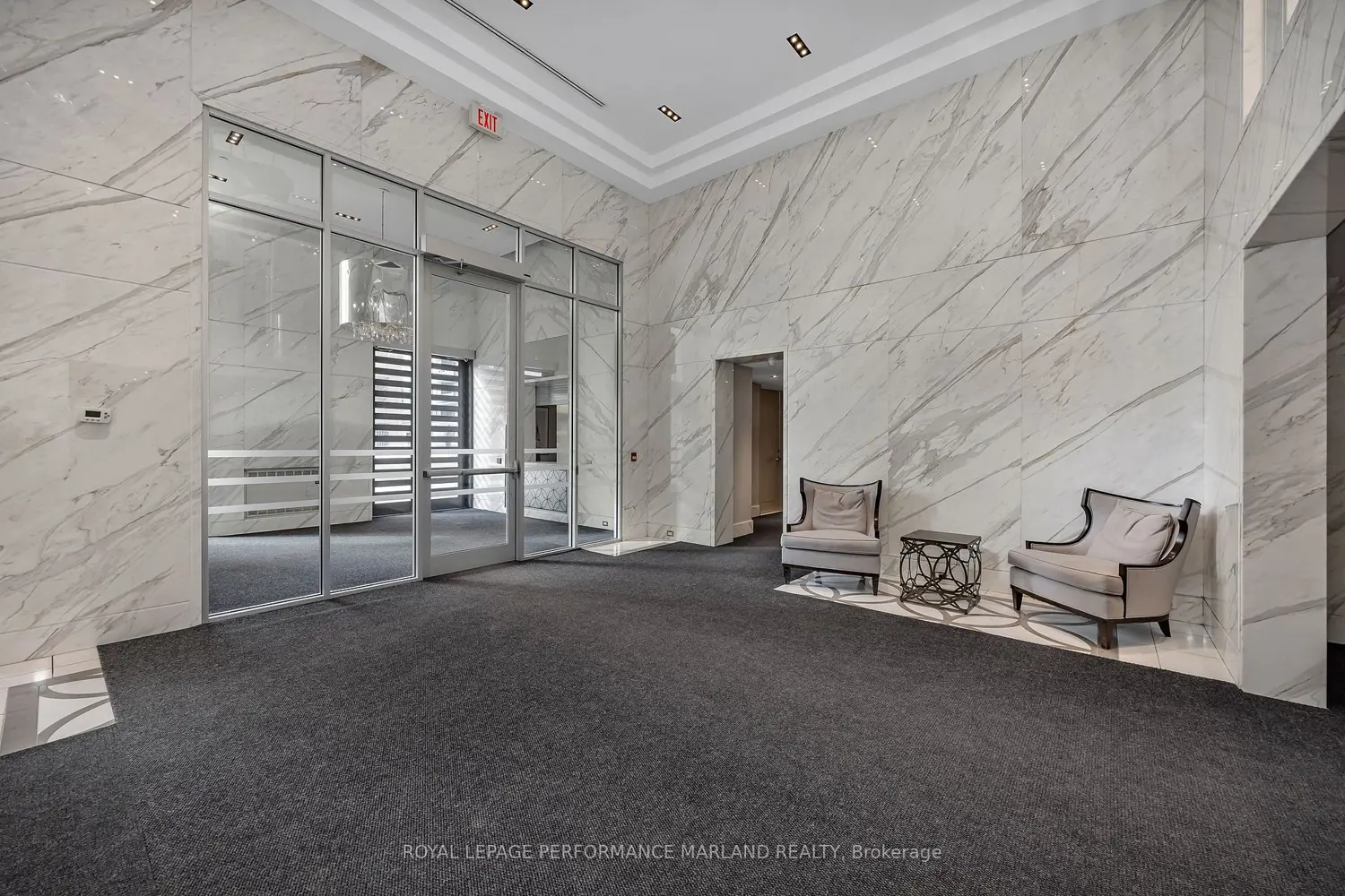 111 Champagne Avenue 606 photo 2