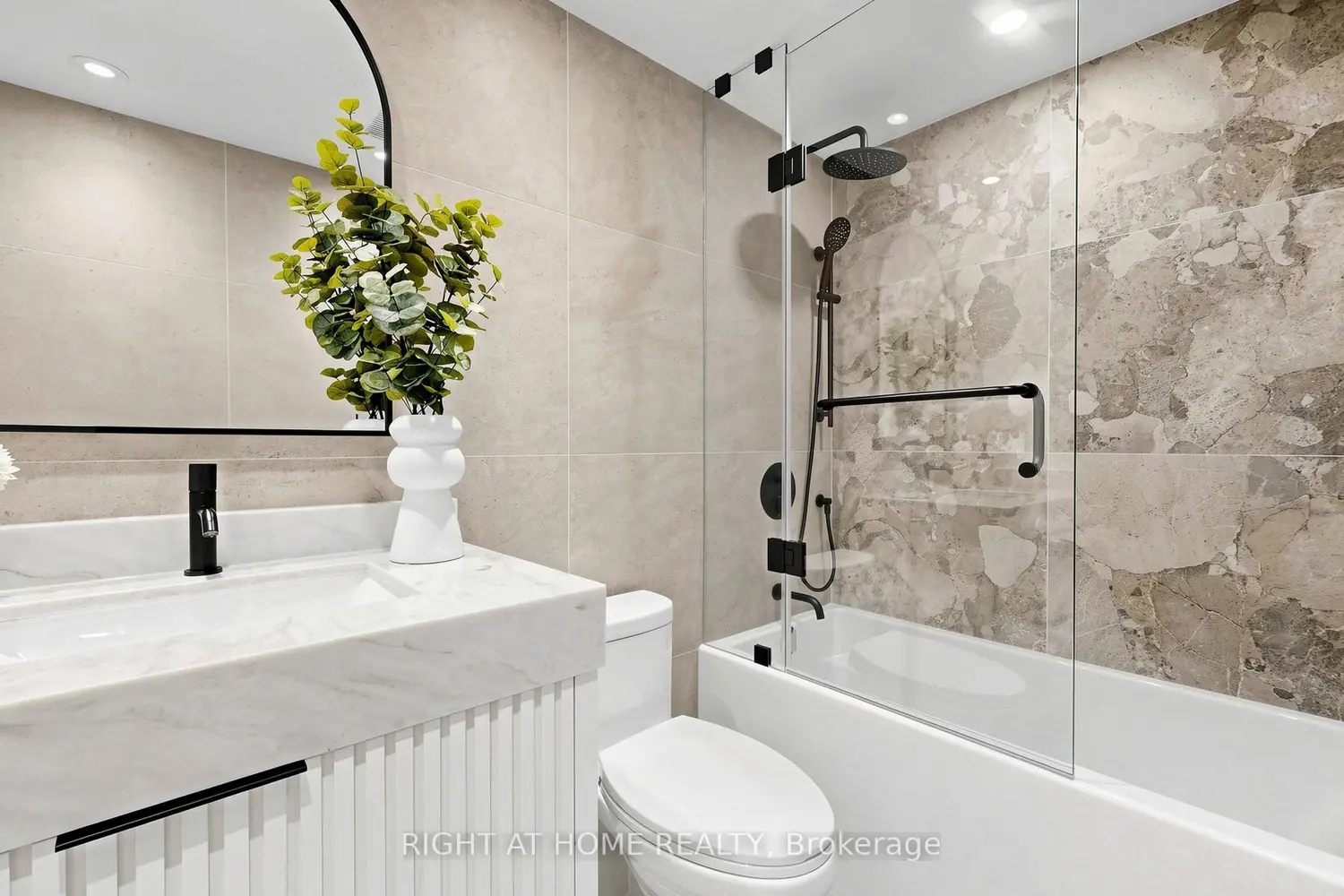 Additional image 9 of 7420 Bathurst Street 1510