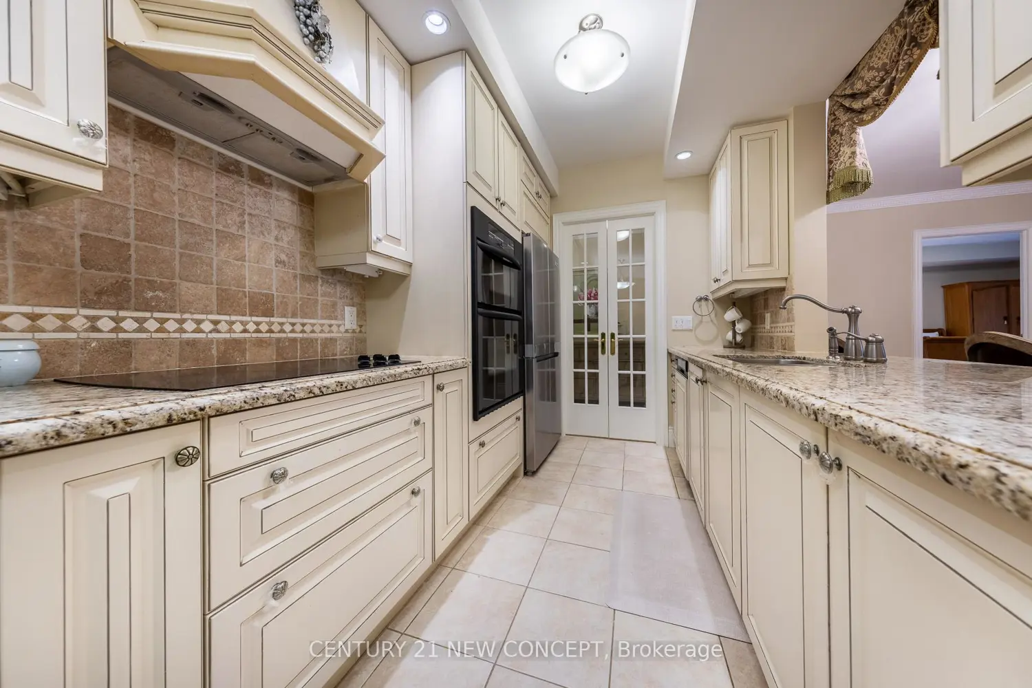 Additional image 5 of 7071 Bayview Avenue 204