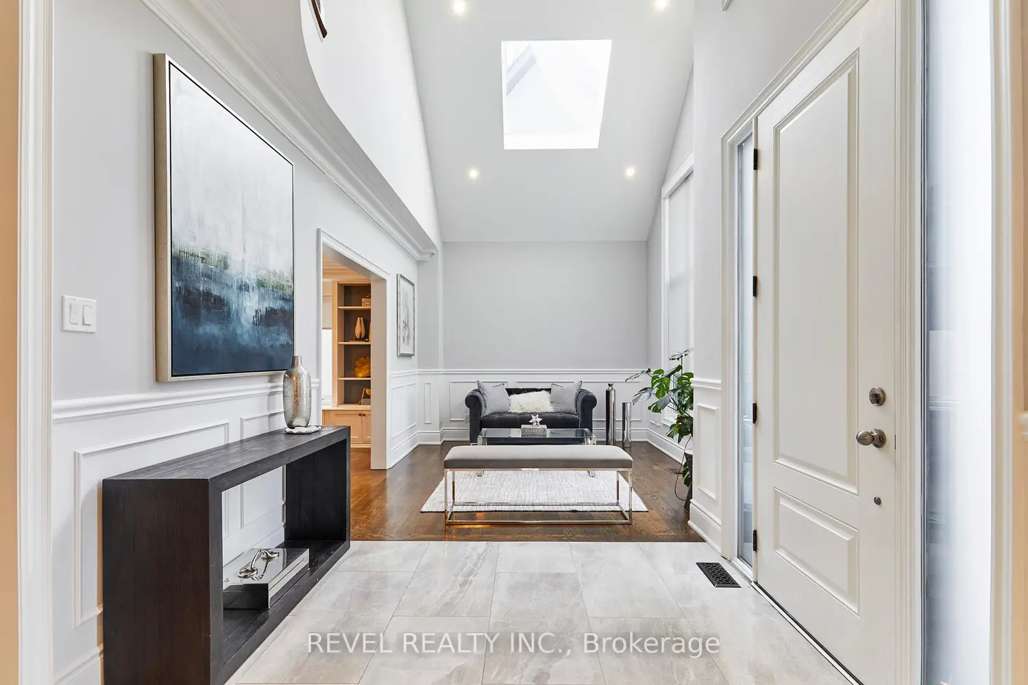 475 Poplar Avenue