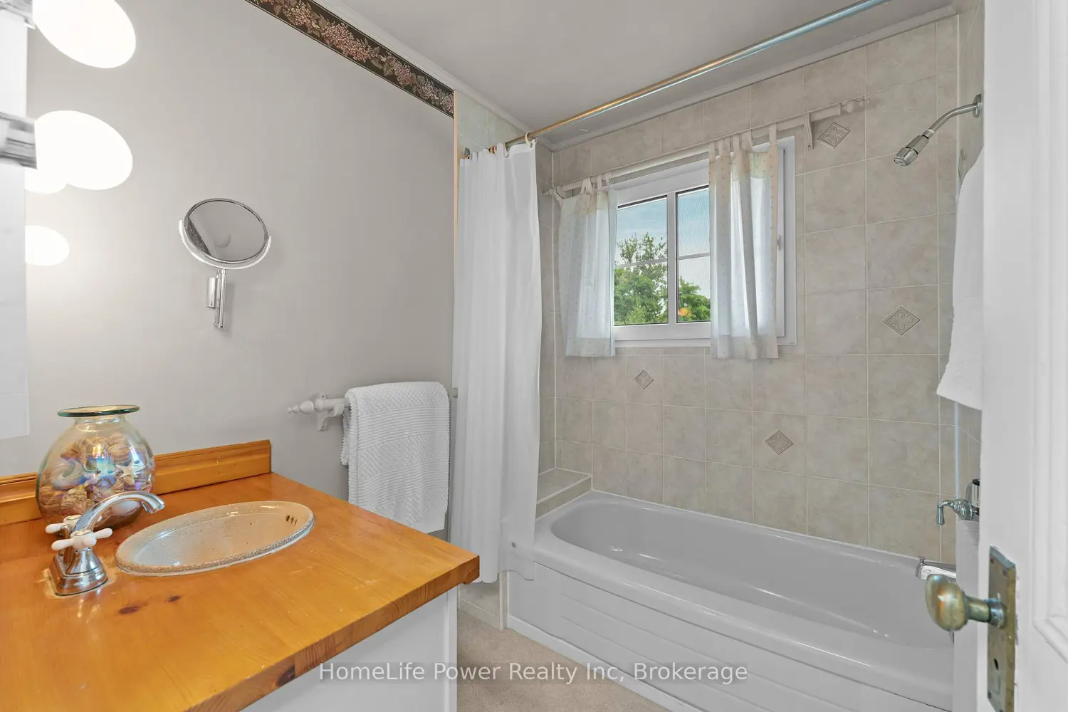 Additional image 11 of 2 Alwington Avenue