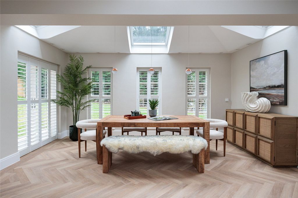 Additional image 10 of 5 bed detached house to rentUnderwood Road, Alderley Edge, Cheshire SK9
