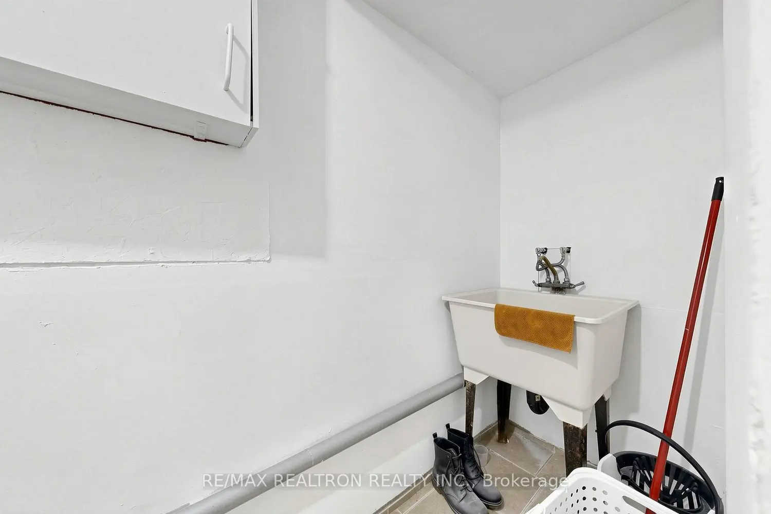Additional image 13 of 58 Glanvil Crescent