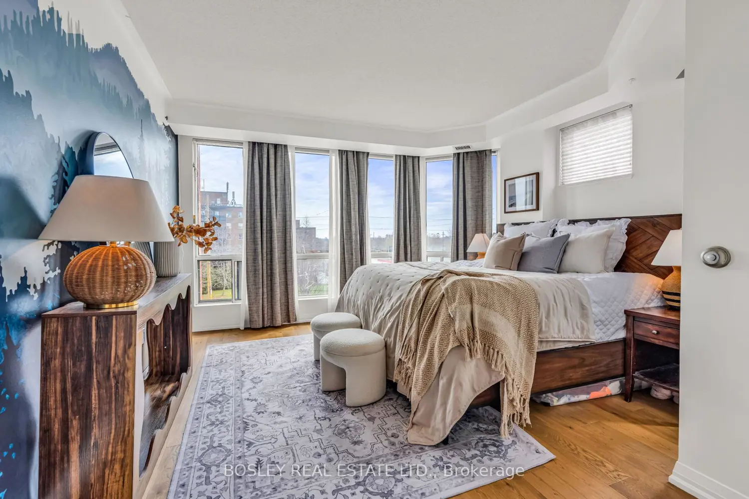 Additional image 10 of 7378 Yonge Street 308