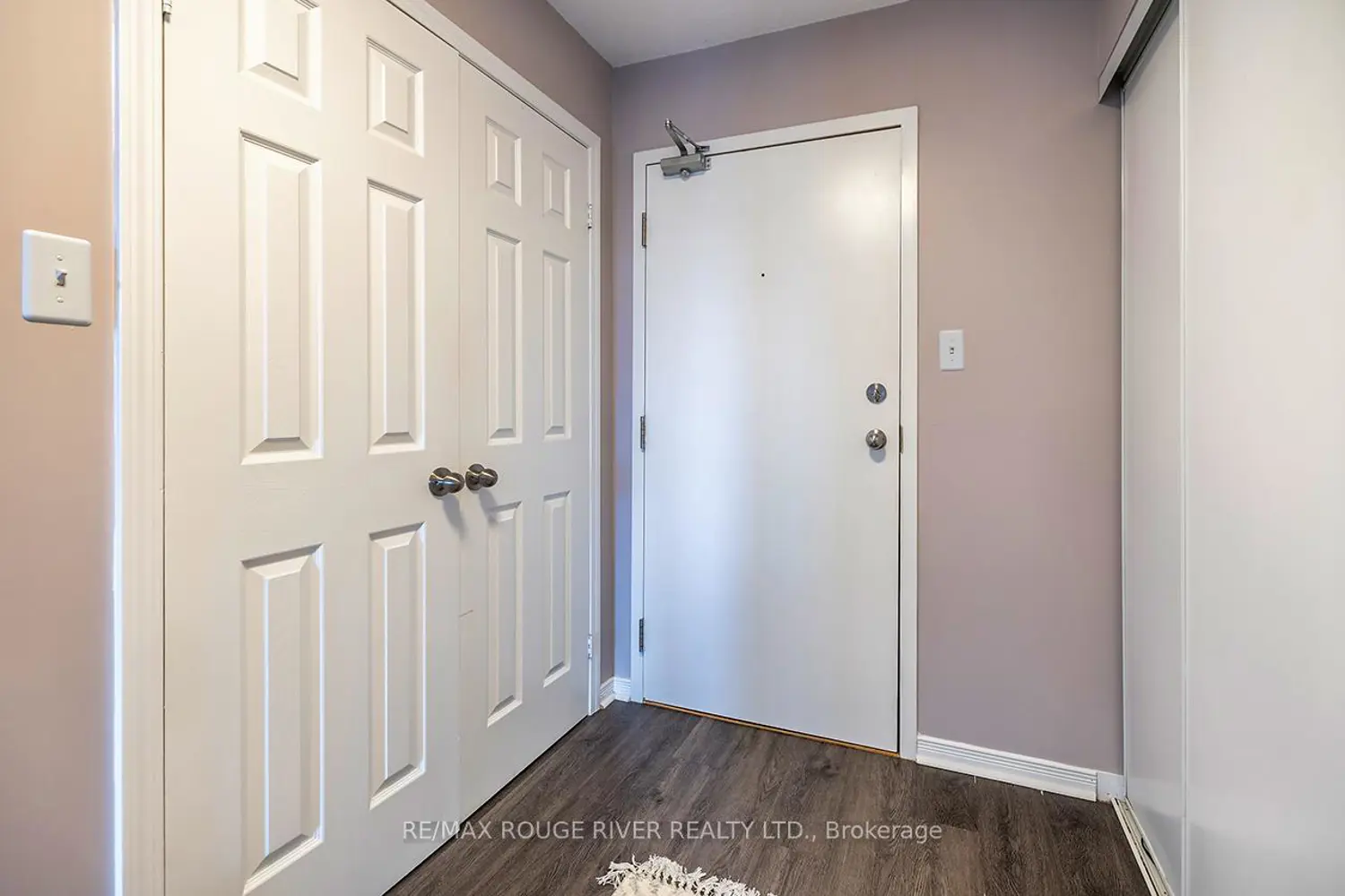 87 Aspen Springs Drive 307 photo 4