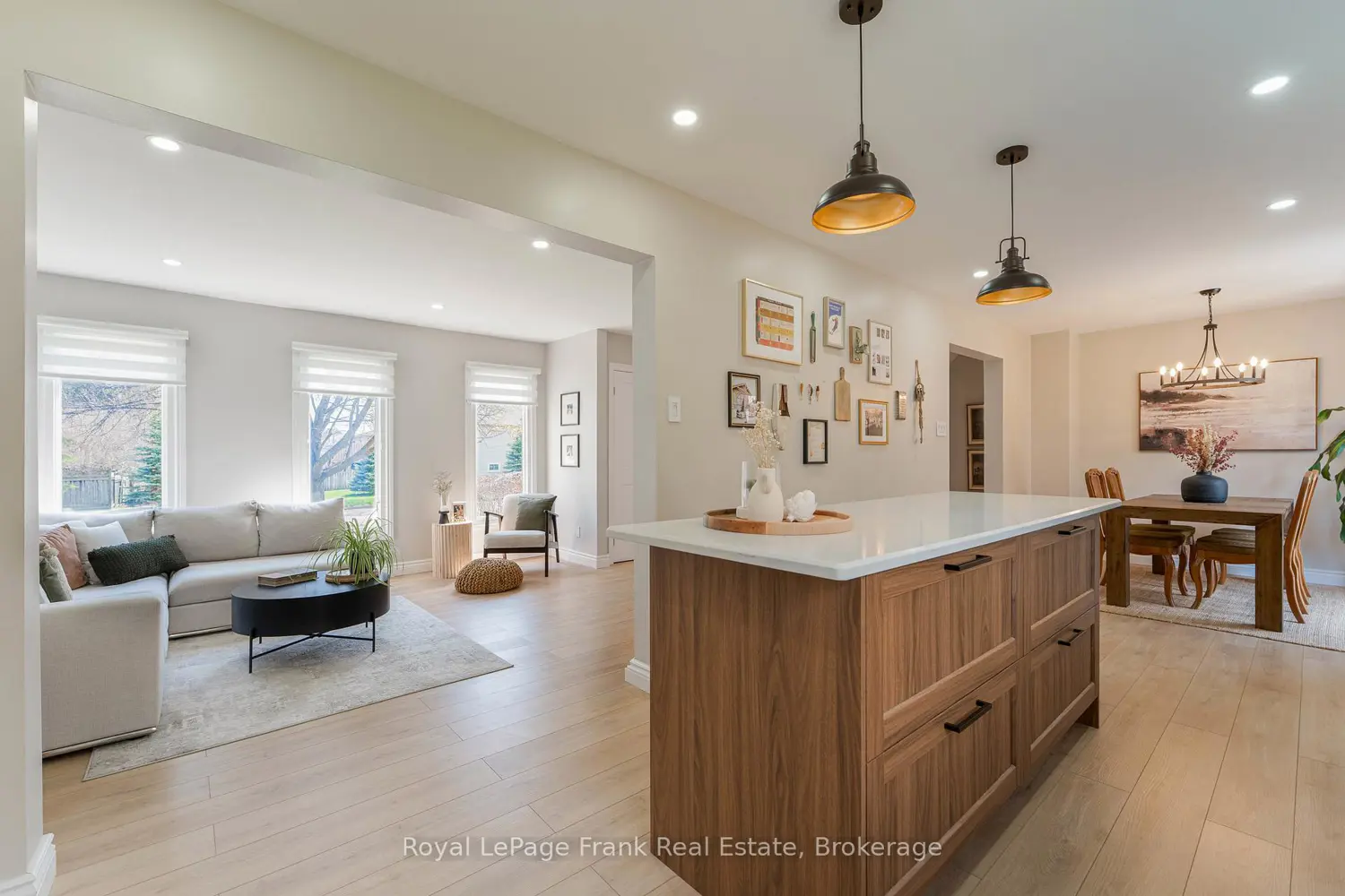 24 Mcguire Crescent photo 3