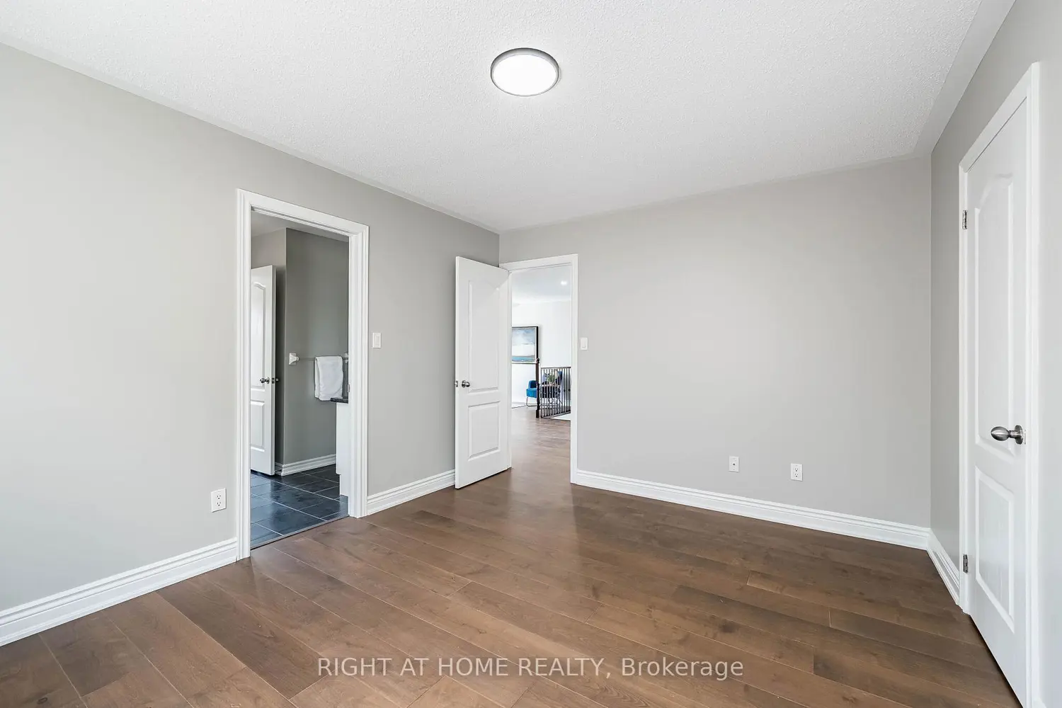 Additional image 18 of 940 O'reilly Crescent