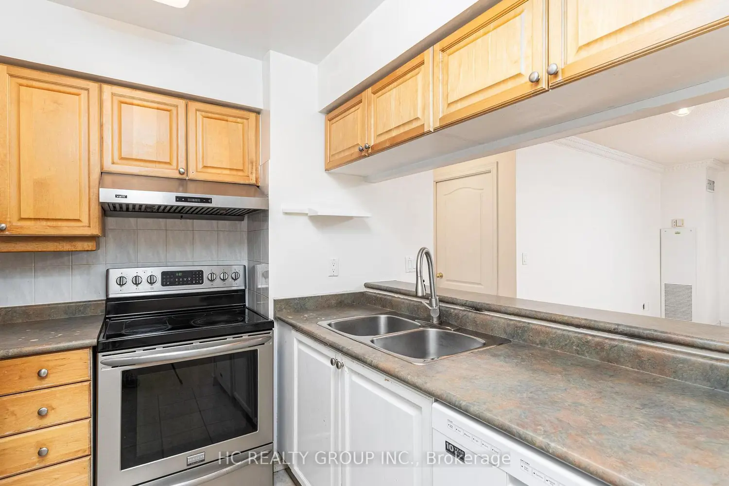 Additional image 7 of 18 Sommerset Way 1008