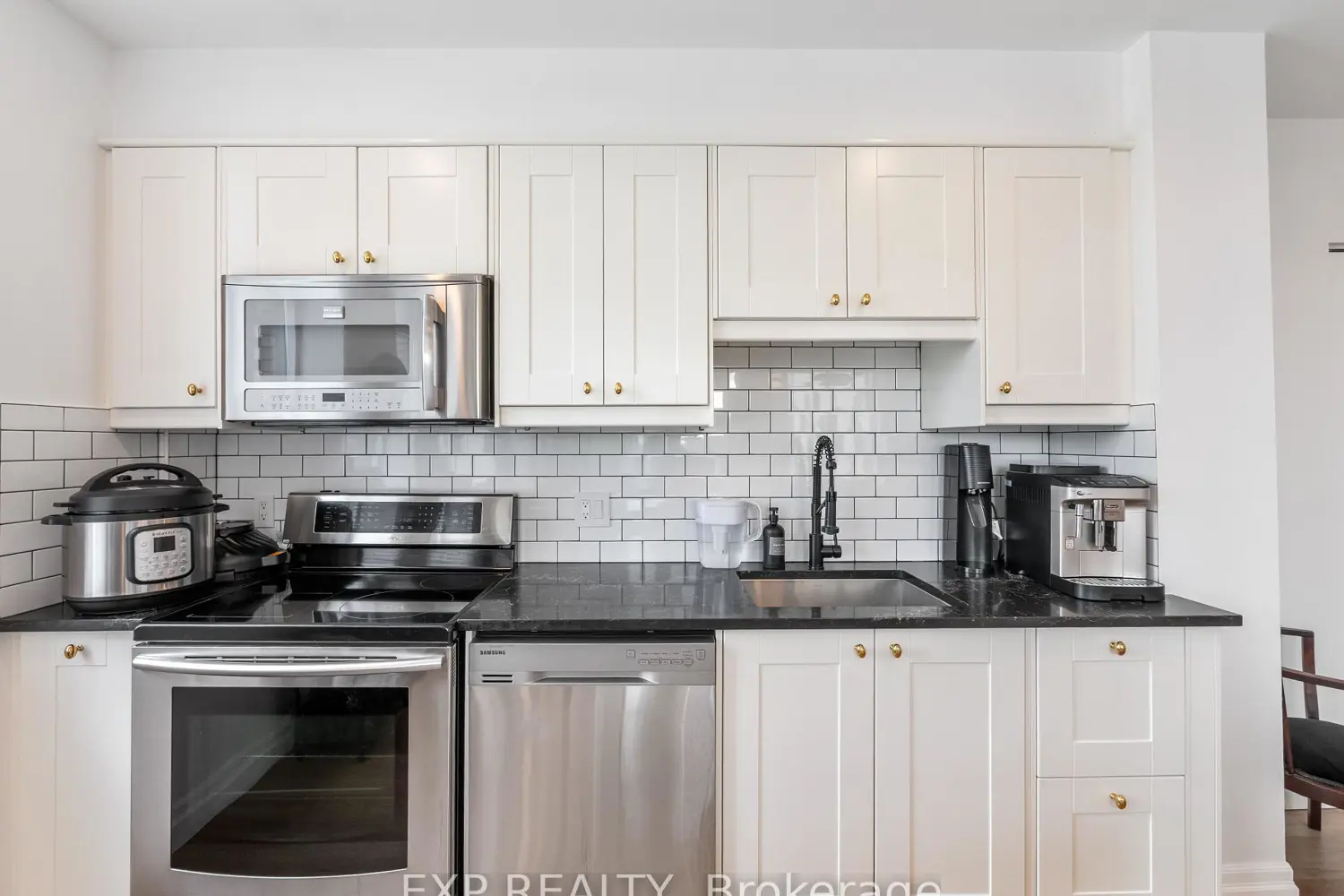 Additional image 7 of 36 James Street 805