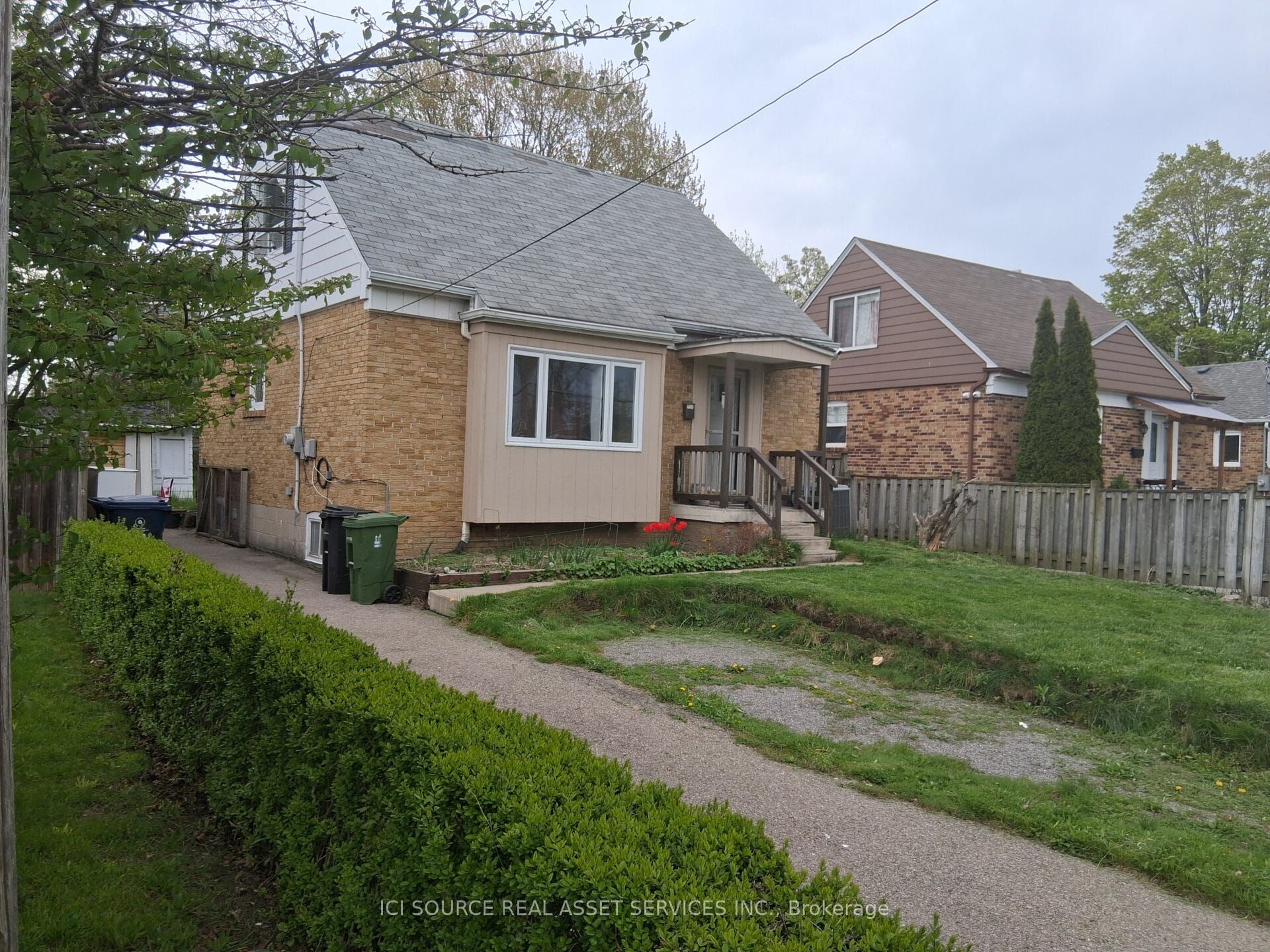 11 Ellington Drive, Toronto, ON, M1R 3X6