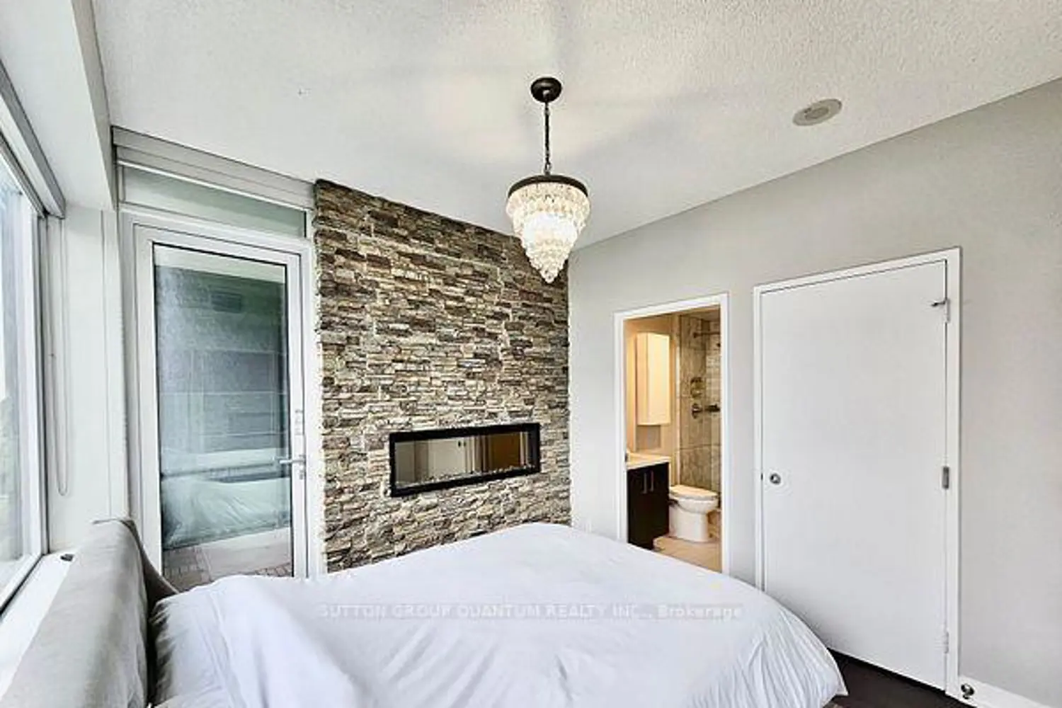 Additional image 7 of 120 Bayview Avenue N505