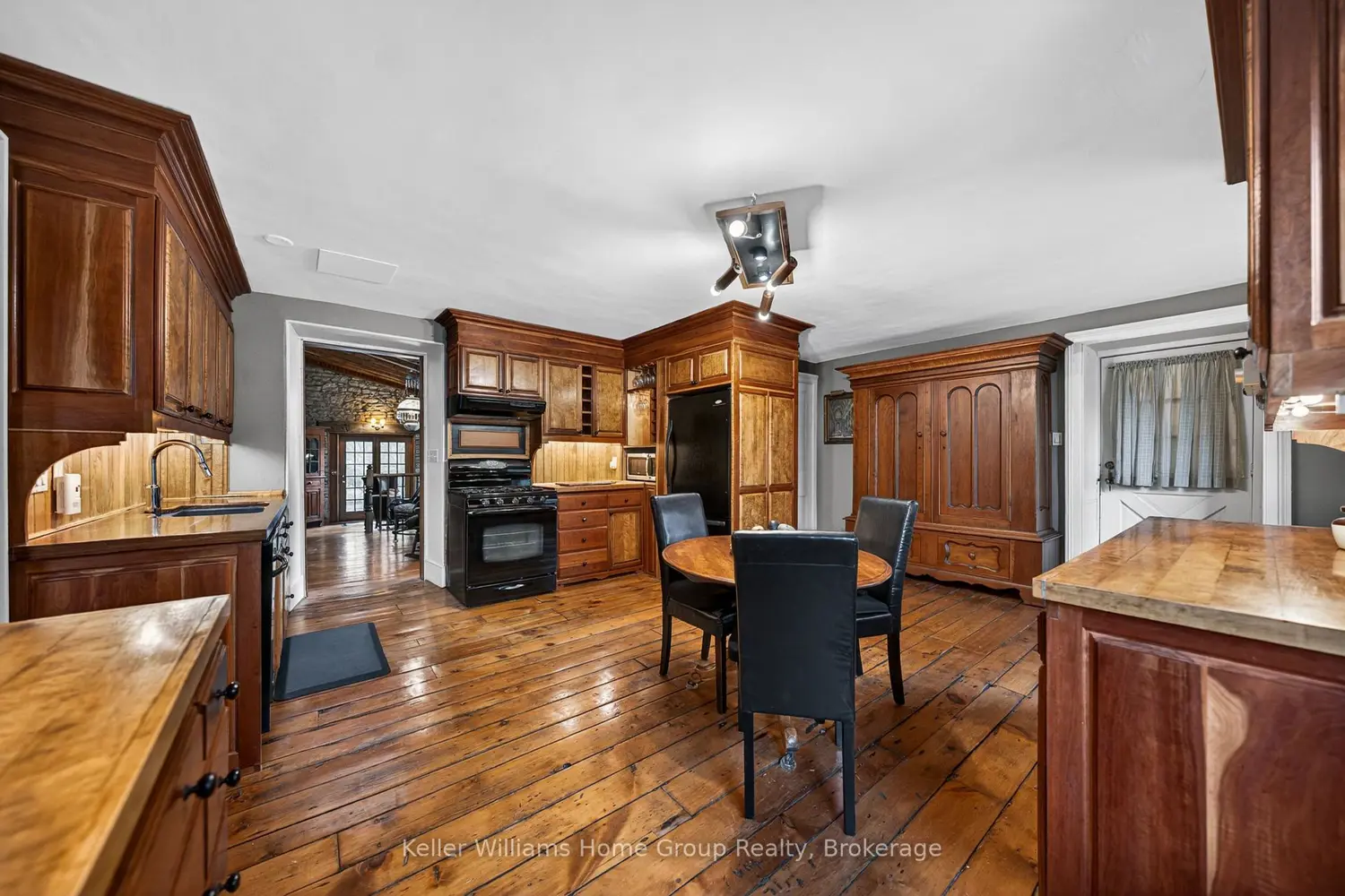 Additional image 3 of 768 Bon Accord Street