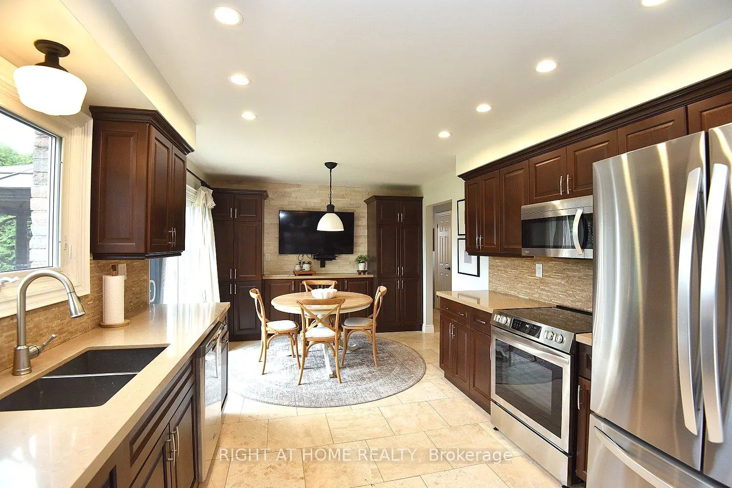 Additional image 16 of 2451 Sinclair Circle
